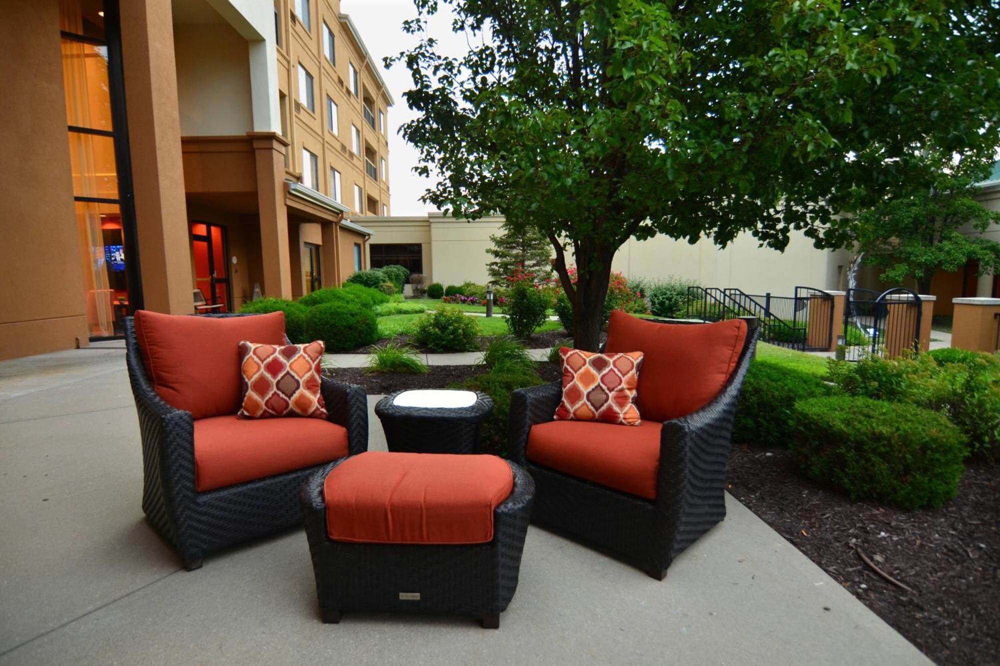 Courtyard Kansas City East/Blue Springs Esterno foto