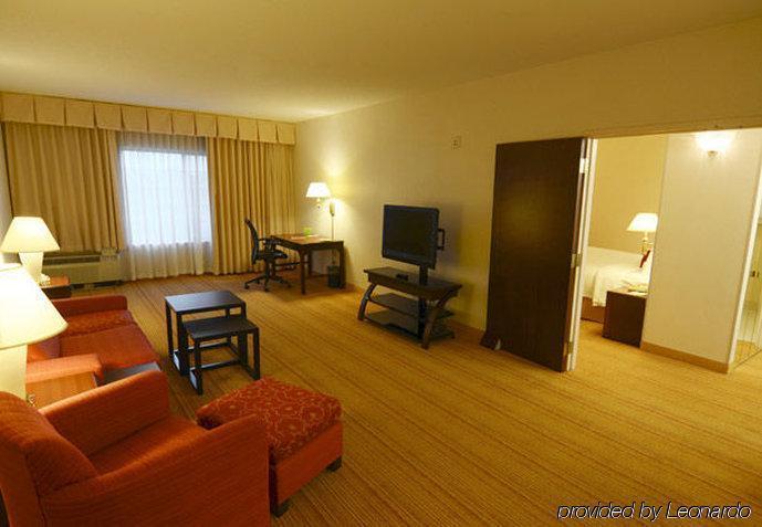 Courtyard Kansas City East/Blue Springs Esterno foto
